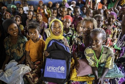 Collecte de papier pour l’UNICEF