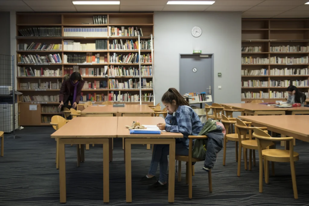 Salle de lecture du CDI